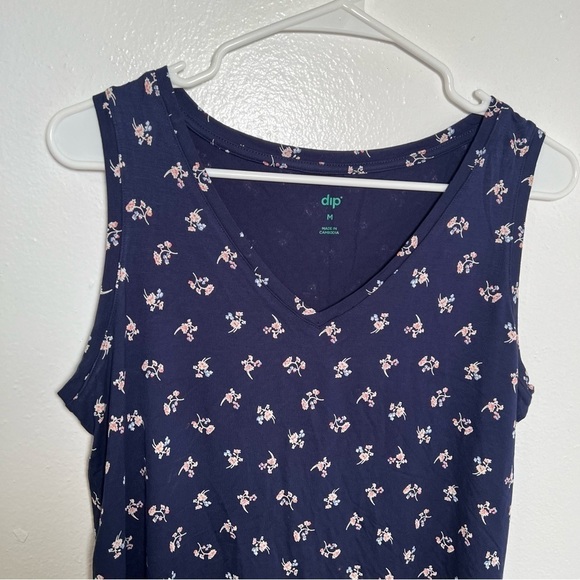 Dip V-Neck Swing Tank Top Navy Blue Floral - Picture 2 of 8